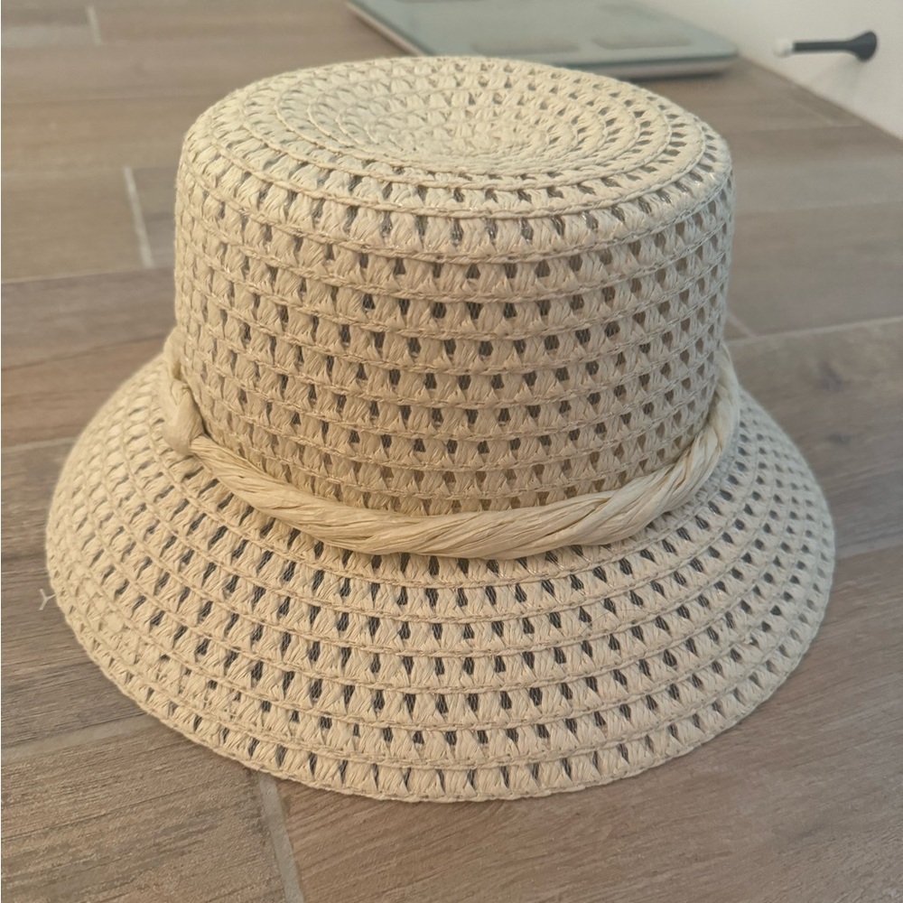 ***never worn*** Rattan bucket sun hat